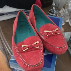 White Mountain Coral Suede Loafers with Bow